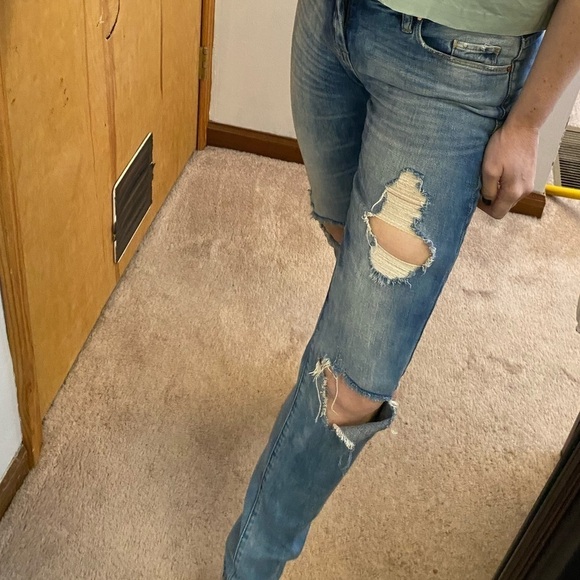 Blank NYC straight leg distressed bleach wash slub jeans - Picture 13 of 13